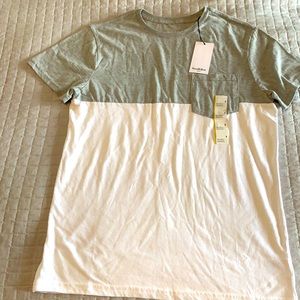 NWT color block short sleeve Tee men’s S